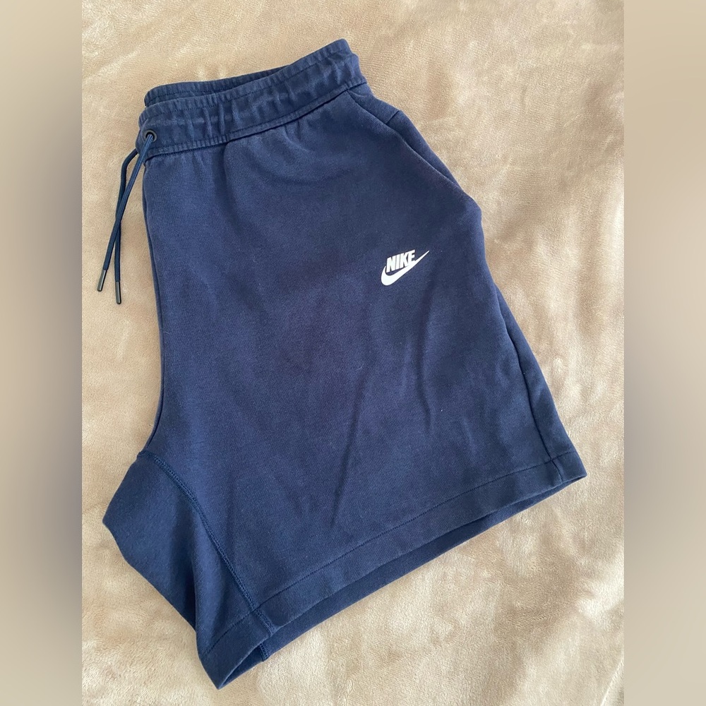Men’s Nike short size XXL